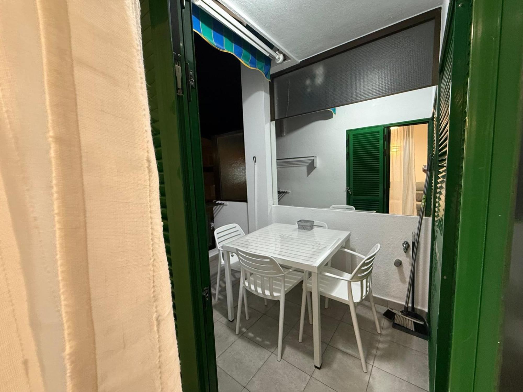 ארונה Apartamento Playa Las Vistas מראה חיצוני תמונה